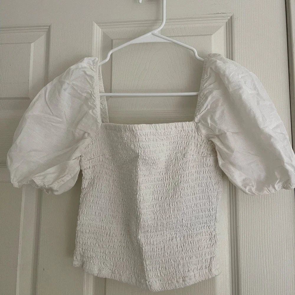 White Puff Sleeve Top